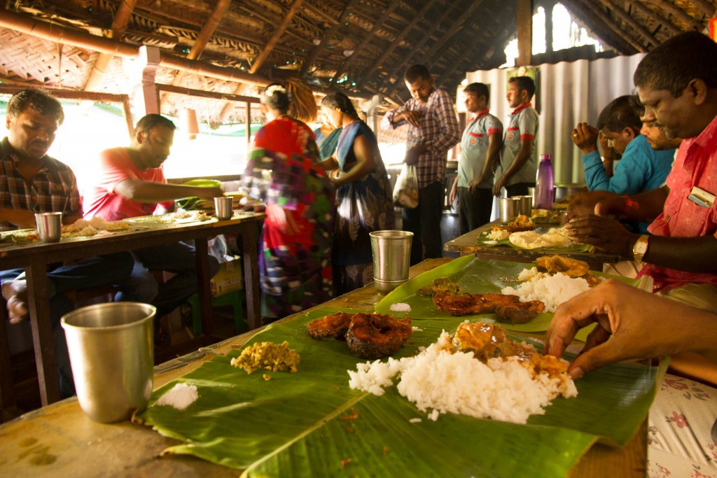 arun mess, local treats, fish curry, meen curry, places to eat in pollachi, local food joint, best non vegetarian restaurant, fish meals,