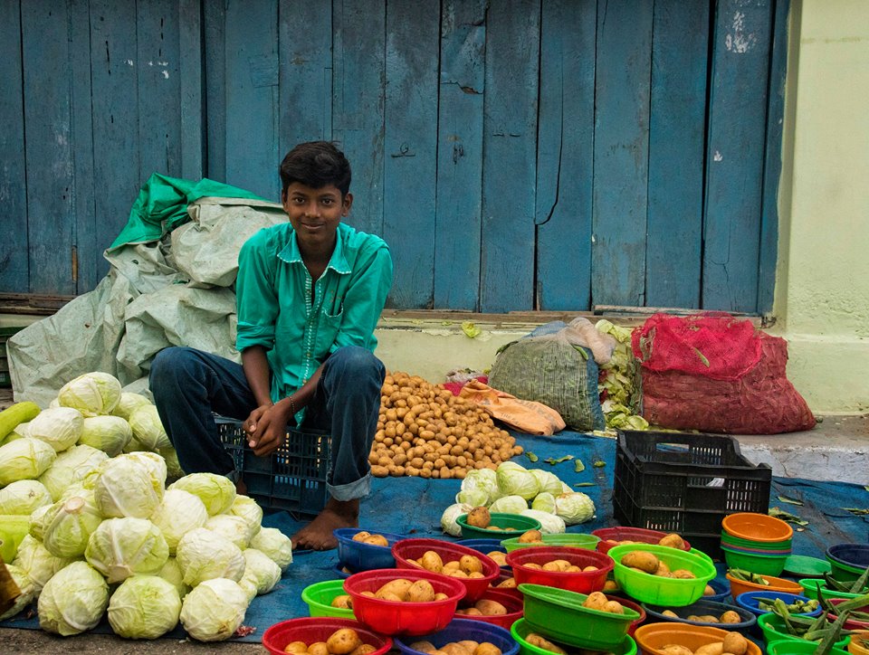 Puliyampatti Sandhai, pollachi sandhai, pollachi weekly market, pollachi market, vegetable market, flee market, friday market, pollachi papyrus, weekly market, photo walk