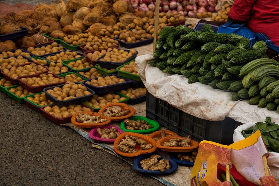 Puliyampatti Sandhai, pollachi sandhai, pollachi weekly market, pollachi market, vegetable market, flee market, friday market, pollachi papyrus, weekly market, photo walk