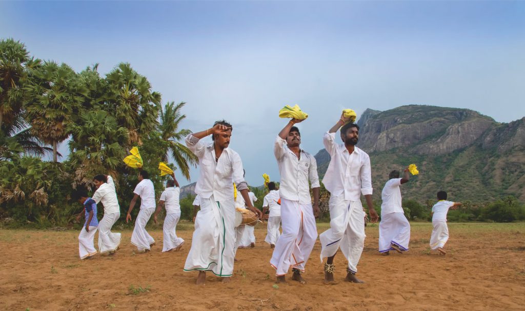 thevar aatam, pollachi papyrus, traditional dance, native art, culture, dance, pollachi, thadam experiences, village tour, tamilnadu, heritage